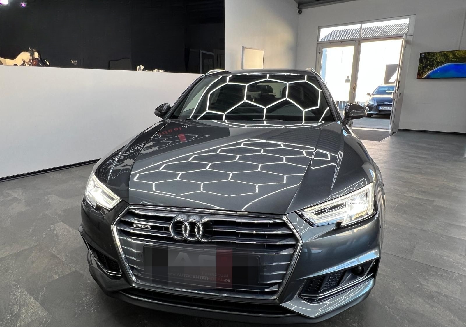 Audi A4 2.0 TDI quattro S-LineSport+,  VirtDispl, AHK foto 15