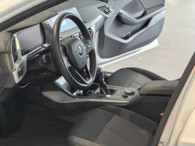 BMW 118 i LED+SHZ+PDC+Temp+Apple CarPlay+18 Zoll LM foto 7