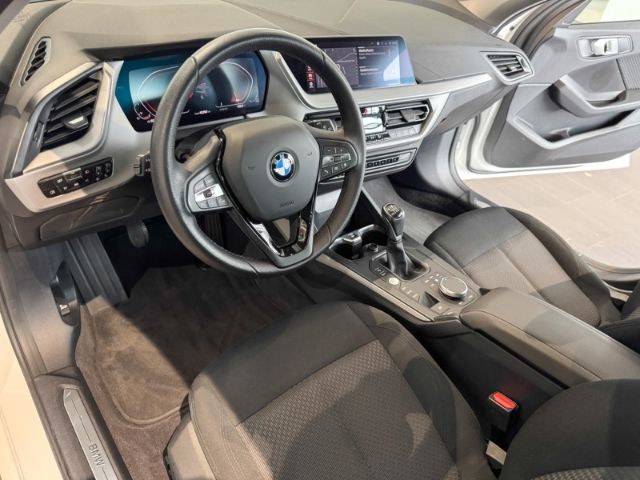 BMW 118 i LED+SHZ+PDC+Temp+Apple CarPlay+18 Zoll LM foto 8