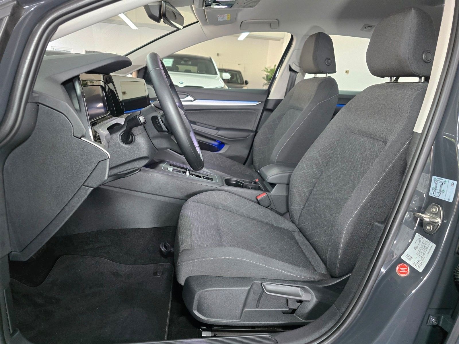 Volkswagen Golf VIII Variant 85kWTDI*RFK*AHK*LED*NAV*SH*DAB foto 14