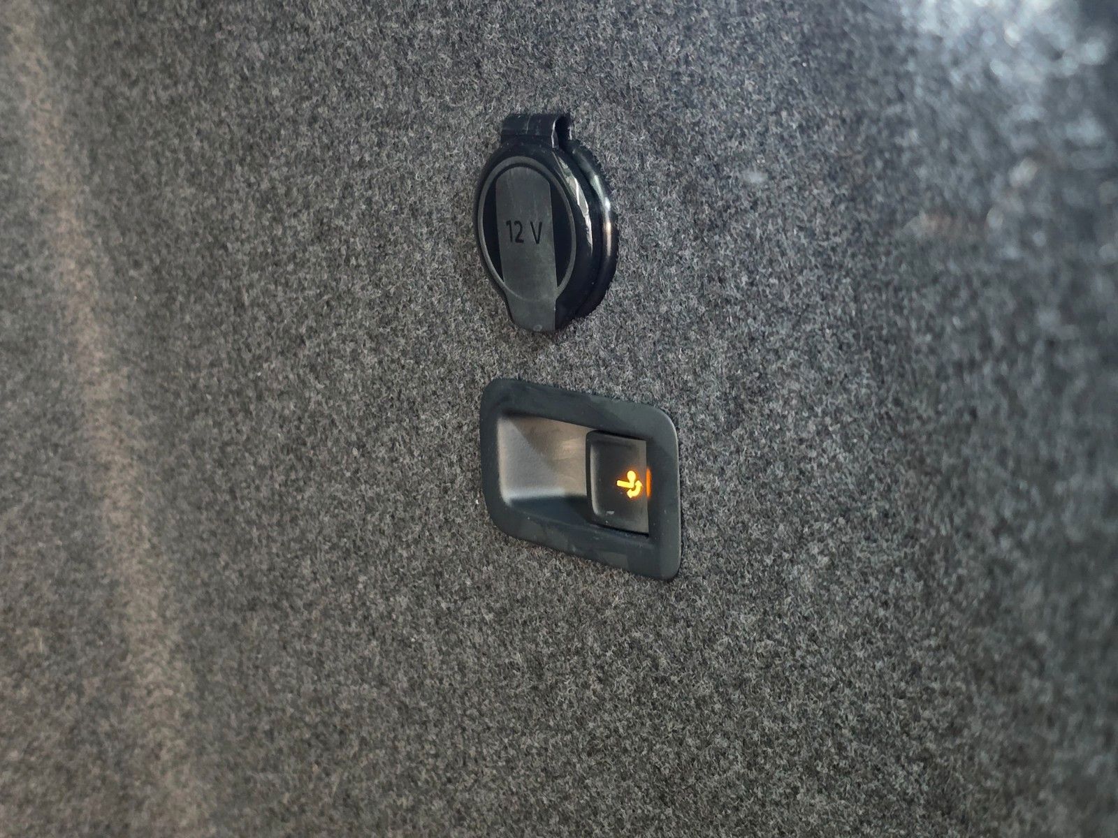 Volkswagen Golf VIII Variant 85kWTDI*RFK*AHK*LED*NAV*SH*DAB foto 8