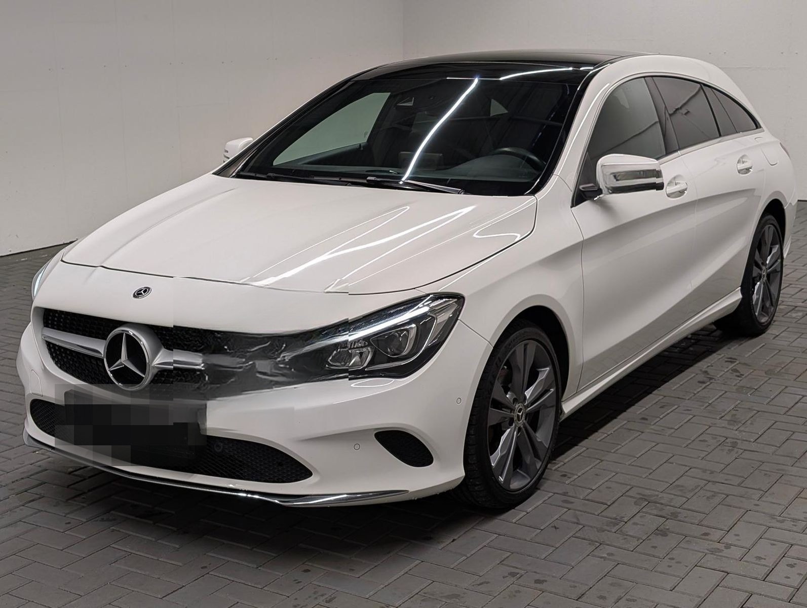 Mercedes-Benz CLA220 SB LED/Navi/SHZ/PDC/Tempom./Pano/18-LM foto 1