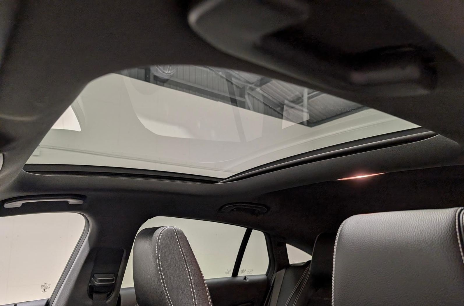 Mercedes-Benz CLA220 SB LED/Navi/SHZ/PDC/Tempom./Pano/18-LM foto 11