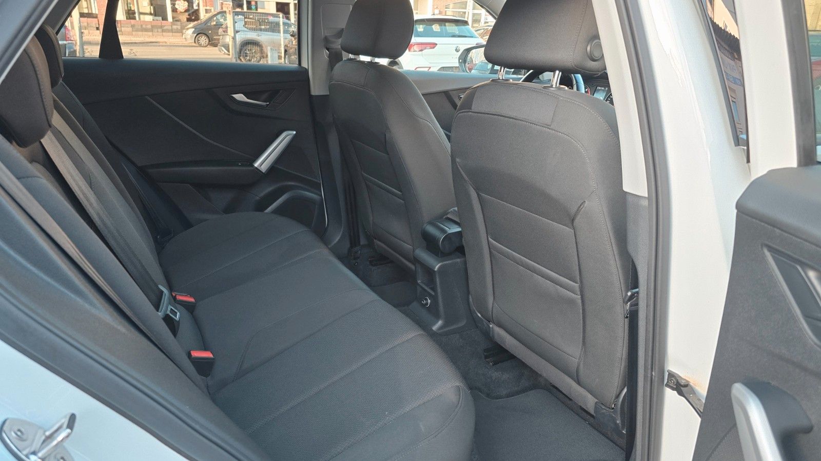 Audi Q2 35TFSI edition one foto 19