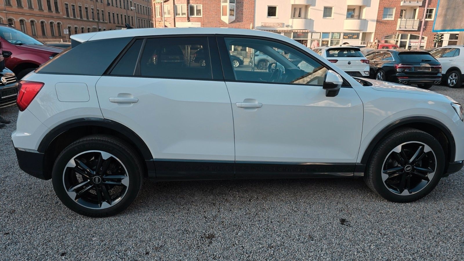 Audi Q2 35TFSI edition one foto 4