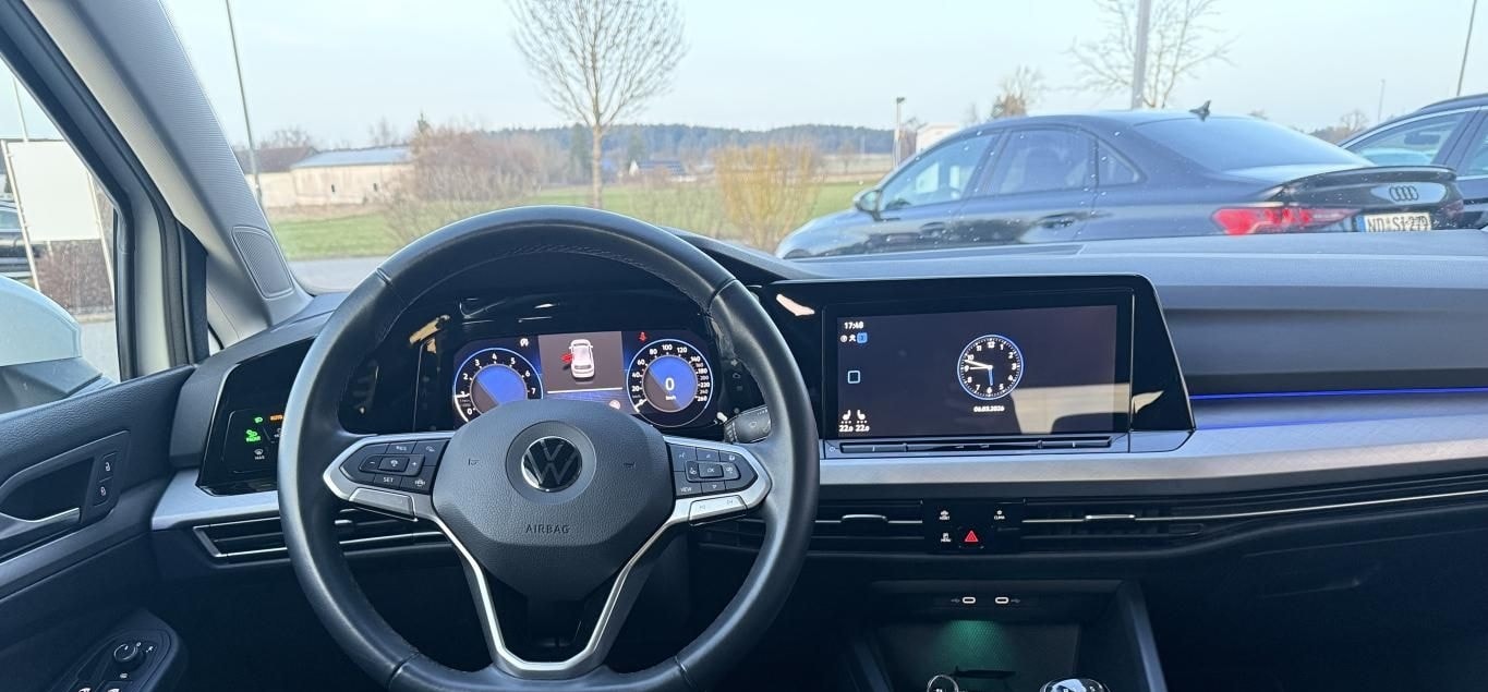 Volkswagen Golf 1.5 TSI Life APP-CONNECT+AHK+ACTIVE-INFO+LE foto 10