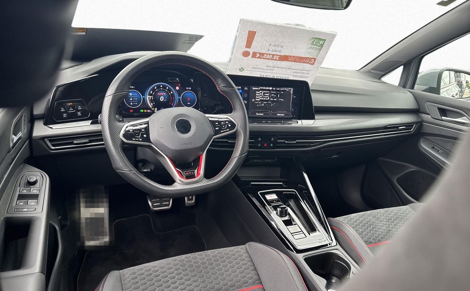 Volkswagen Golf VIII GTI Clubsport 2.0 TSI DSG MATRIX KAMER foto 8