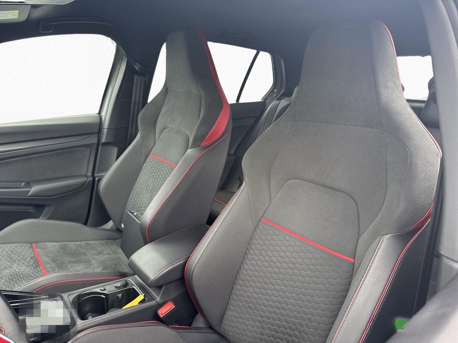 Volkswagen Golf VIII GTI Clubsport 2.0 TSI DSG MATRIX KAMER foto 9