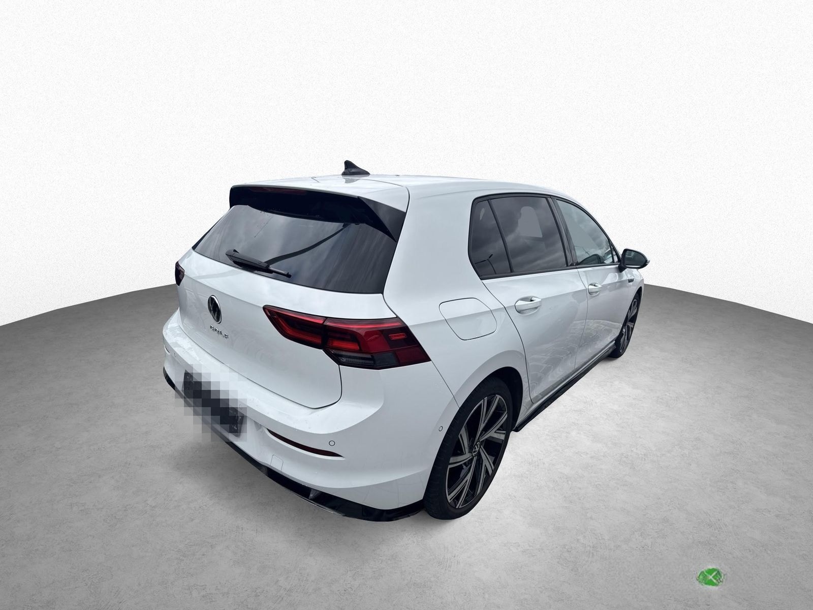 Volkswagen Golf VIII R-Line 1.5 TSI NAVI ACC LED HARMAN KAR foto 5