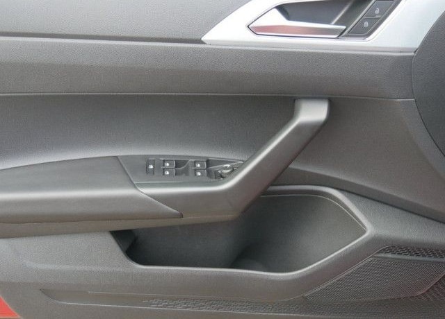 Volkswagen Taigo 1.0 TSI Goal DigCockpit PDC Kamera SHZ LED foto 13