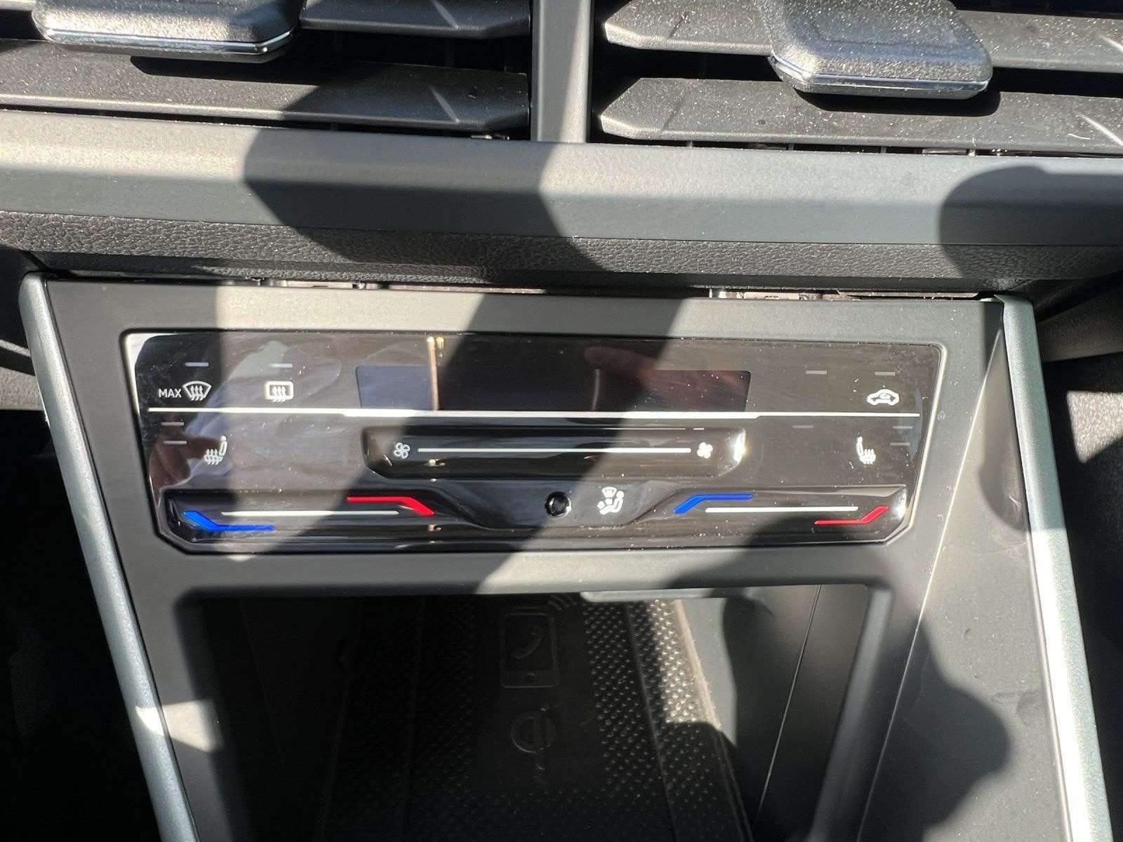 Volkswagen Taigo 1.0 TSI GOAL LED DAB+ NAVI CLIMA LM16 foto 14