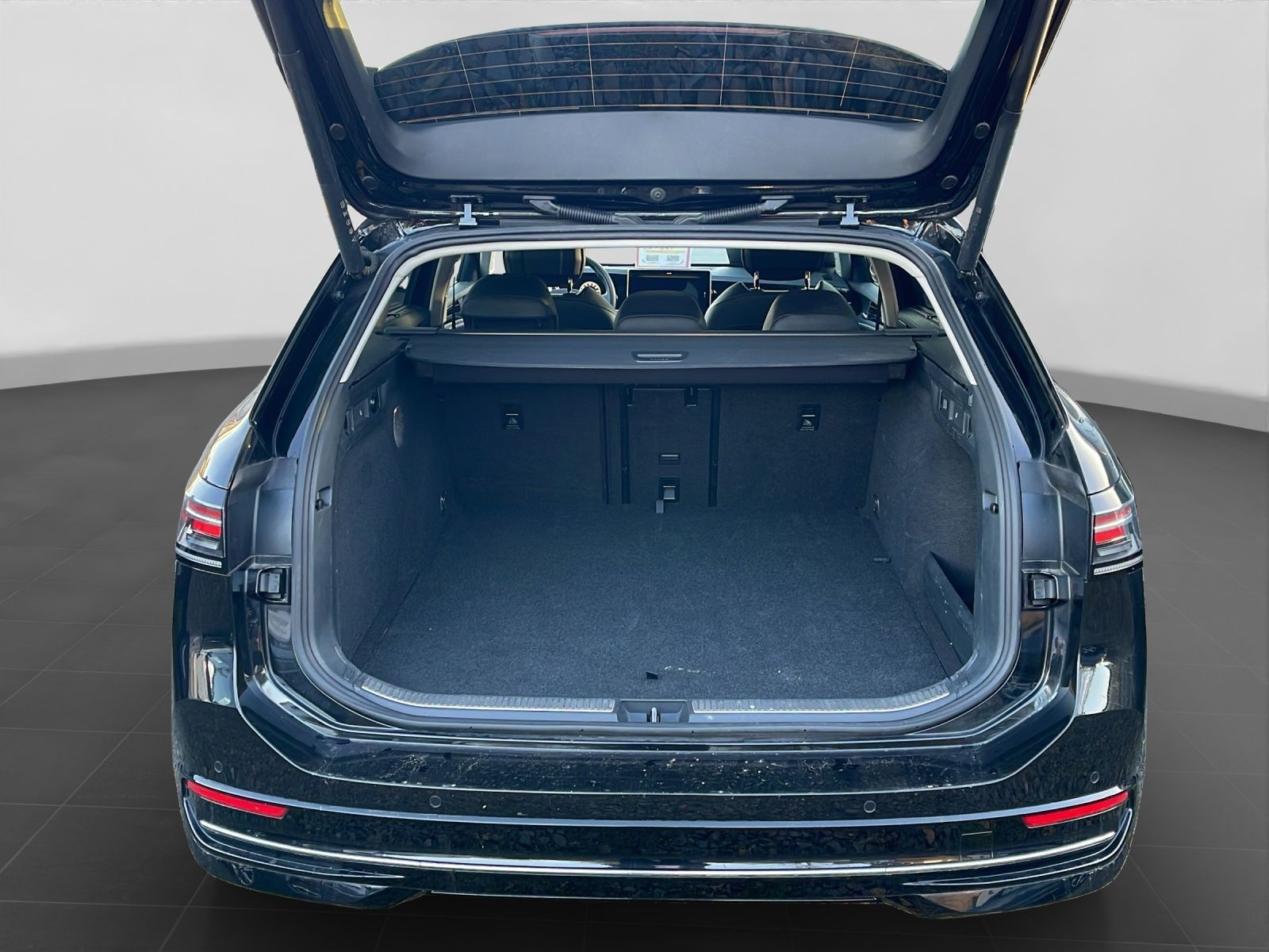 Volkswagen Passat Variant eHybrid ELEGANCE LM18 AHK MATRIX foto 16