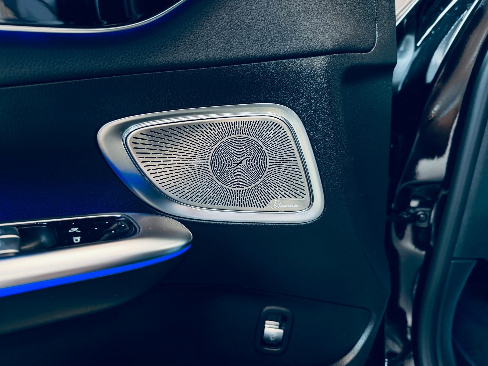 Mercedes-Benz C 300d 4Matic AMG-Line Night 360/DIGI/DISTR/BURM foto 13