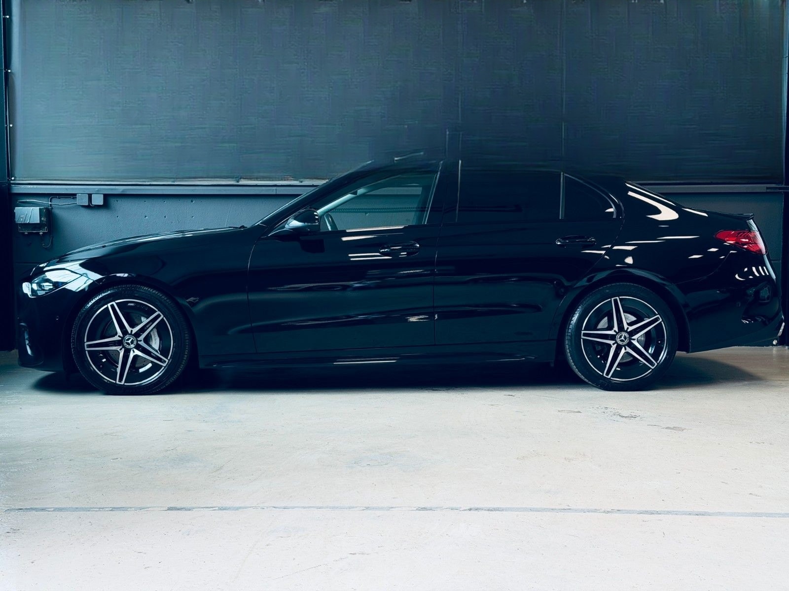 Mercedes-Benz C 300d 4Matic AMG-Line Night 360/DIGI/DISTR/BURM foto 5