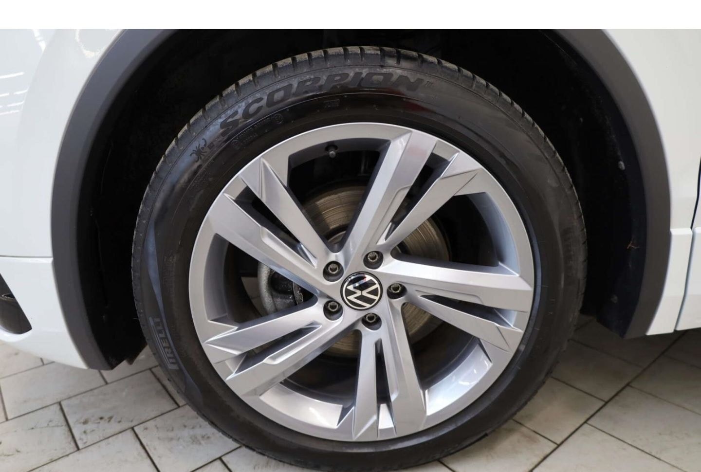 Volkswagen Tiguan 2.0 TDI SCR R-Line DSG AHK/LED/DAB/SH foto 17