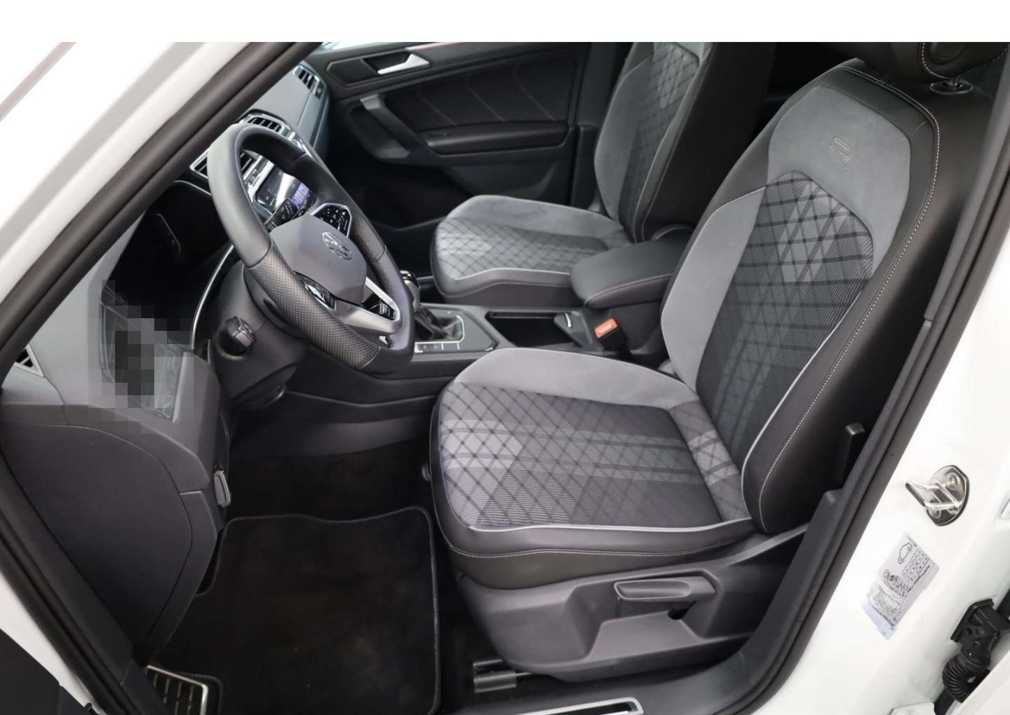 Volkswagen Tiguan 2.0 TDI SCR R-Line DSG AHK/LED/DAB/SH foto 6