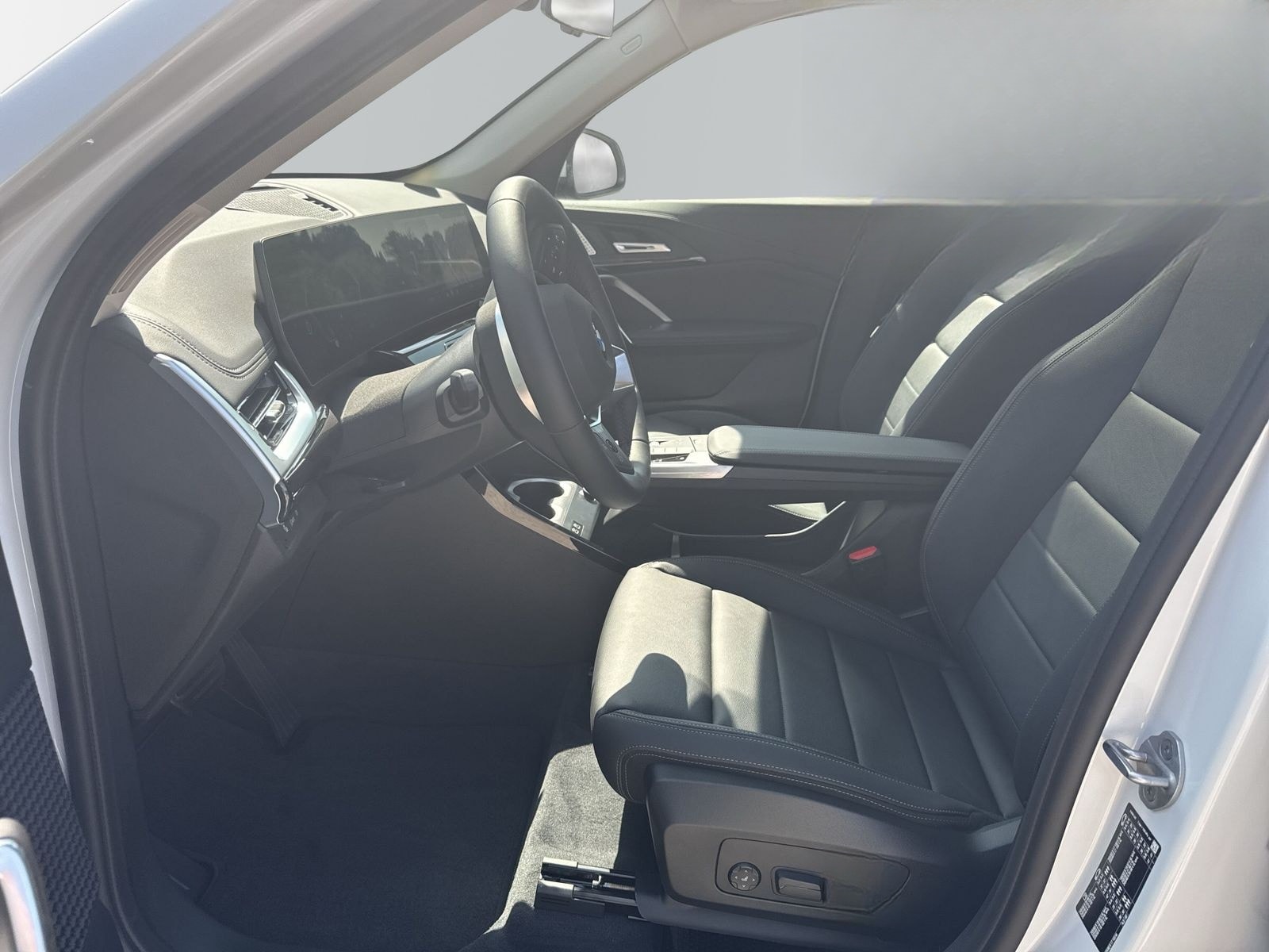 BMW X1 sDrive20i xLine*HiFi H&K*AHK*Pano*Memory*Komf foto 8