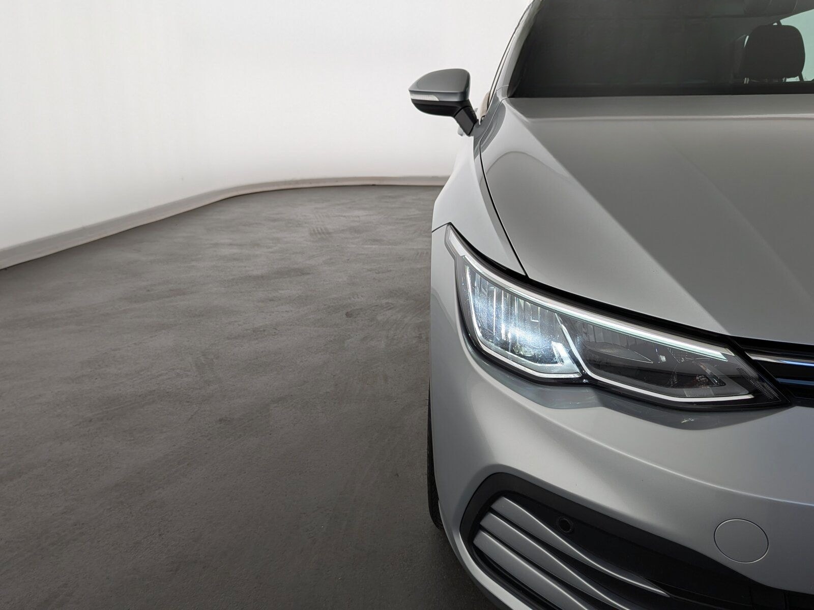 Volkswagen Golf VIII 2.0 TDI Life (EURO 6d) LED+NAV+RFK+SHZ foto 3