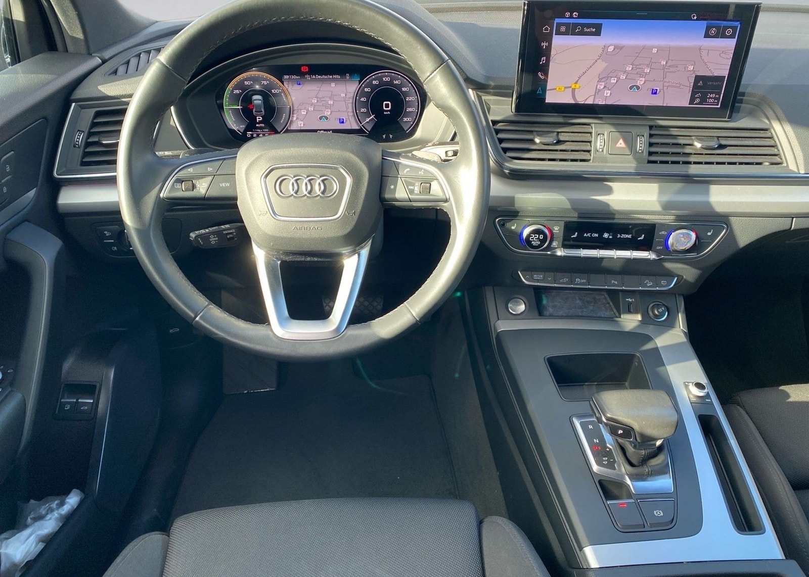 Audi Q5 50 TFSI e quattro S-tronic Matrix Navi ACC AH foto 18