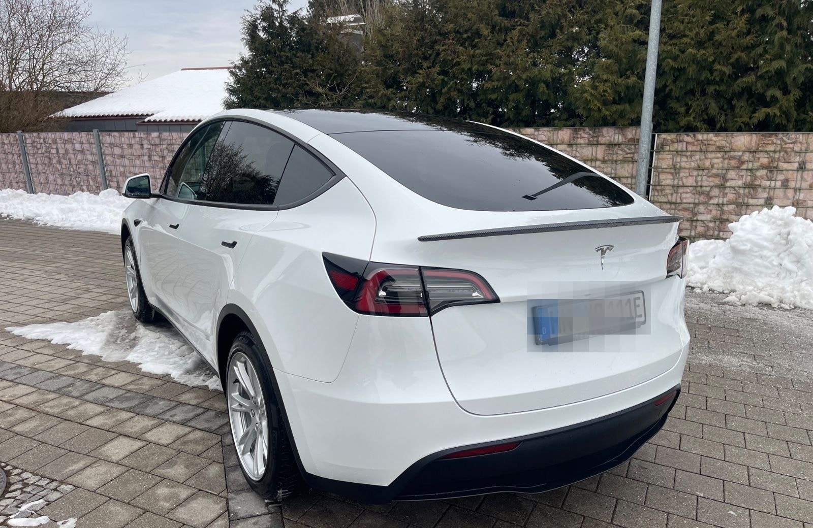 Tesla Model Y Basis RWD, top Fahrzeug, inkl.Mwst. foto 2