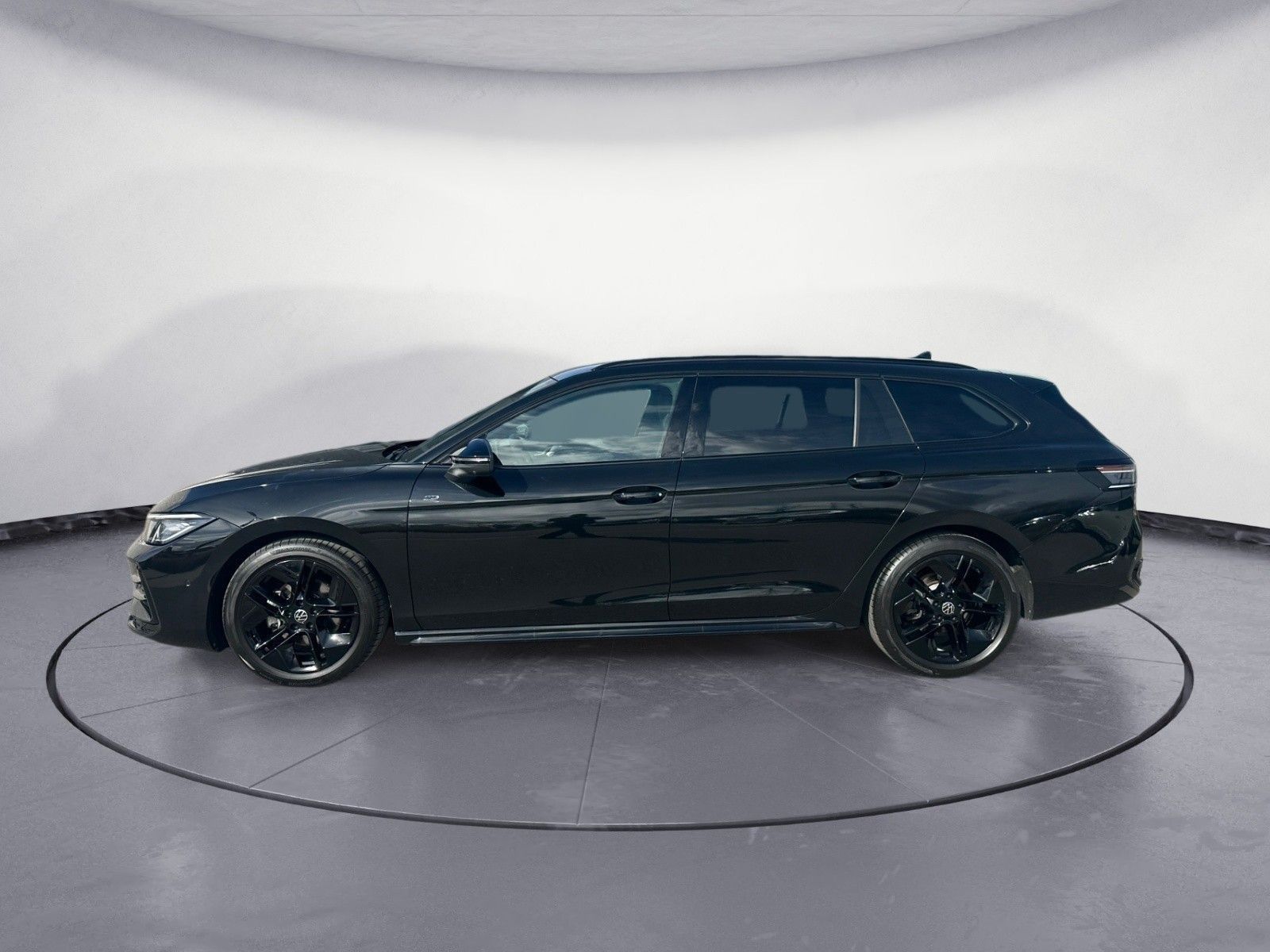 Volkswagen Passat Variant 2.0 TDI DSG R-Line AHK AreaView foto 3