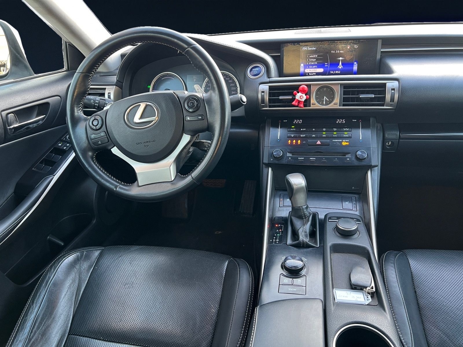 Lexus IS 300h/Automatik/Kamera/2. Hand foto 11