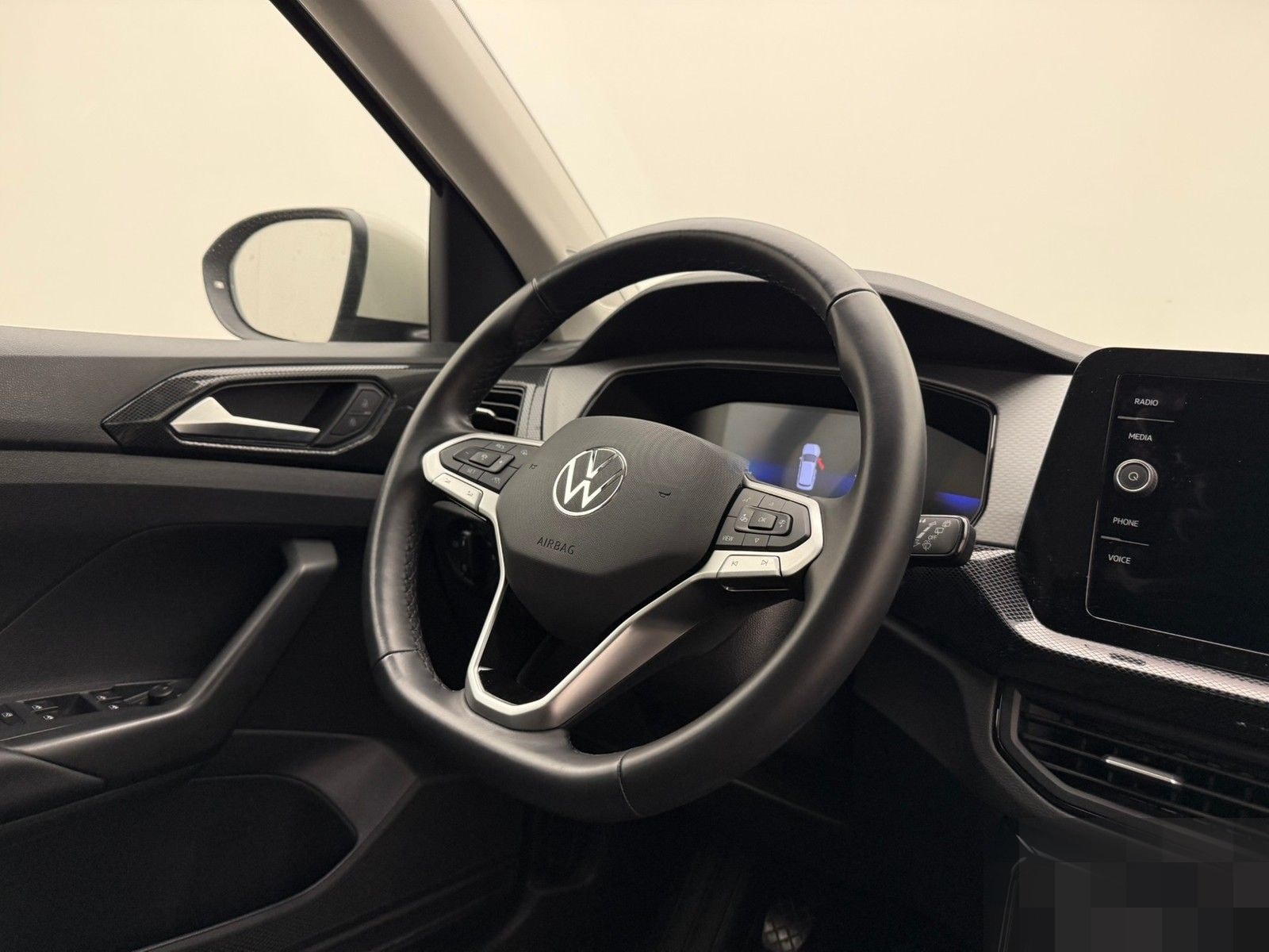 Volkswagen T-Cross 1.0 TSI Life  116PS 6-Gang IQ.Drive EA8 foto 5