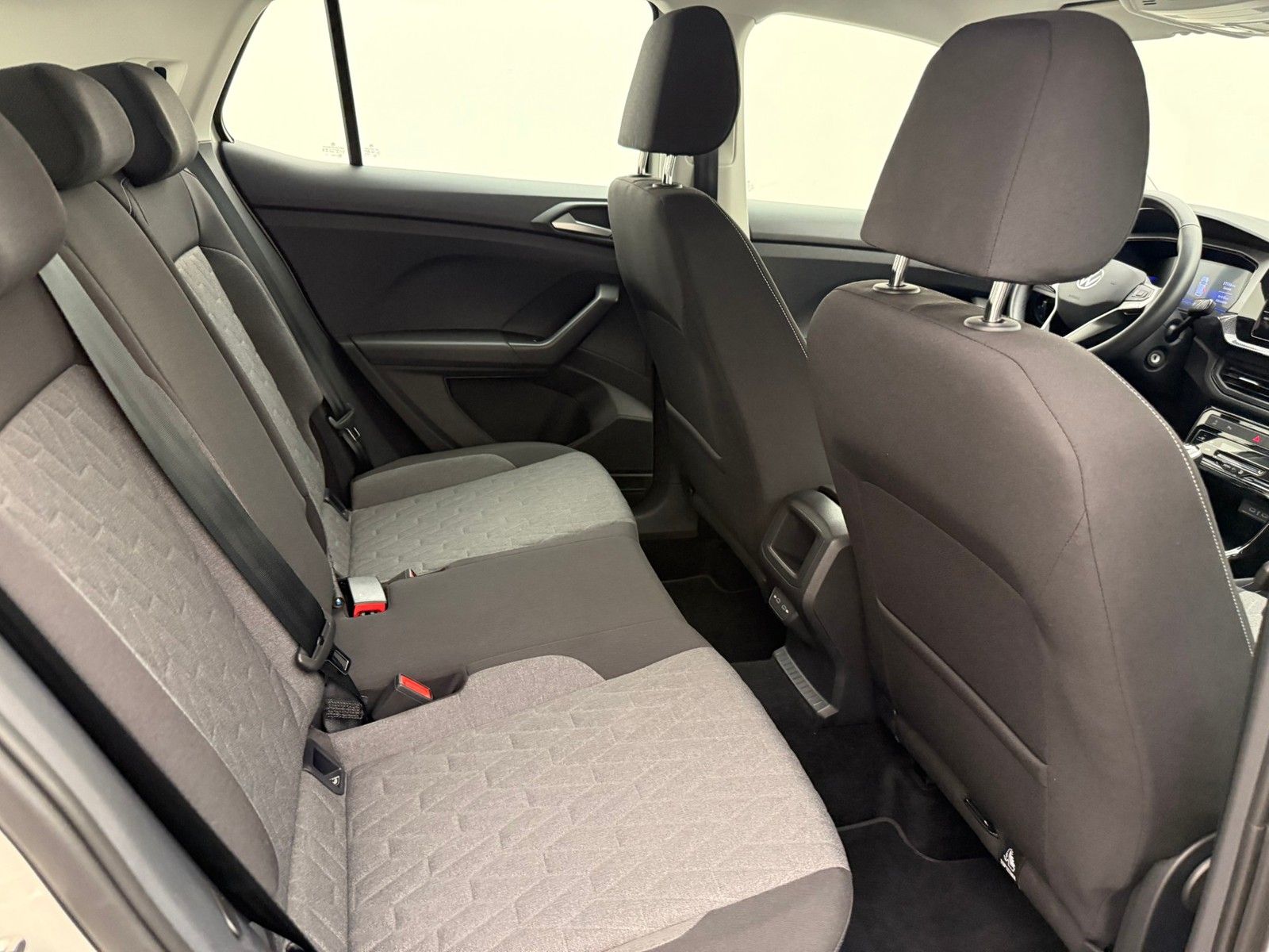 Volkswagen T-Cross 1.0 TSI Life  116PS 6-Gang IQ.Drive EA8 foto 8