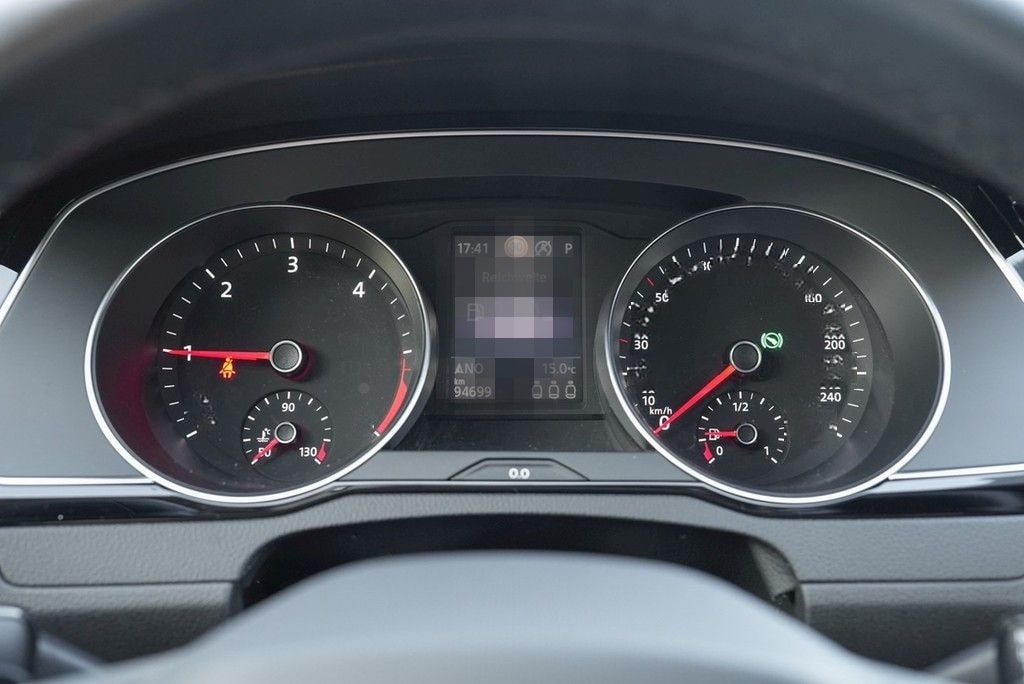 Volkswagen Passat Variant 2,0 TDI DSG,LED,Kamera,Navi Stand foto 13