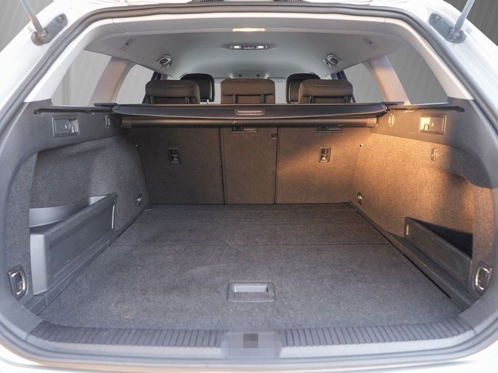 Volkswagen Passat Variant 2,0 TDI DSG,LED,Kamera,Navi Stand foto 6