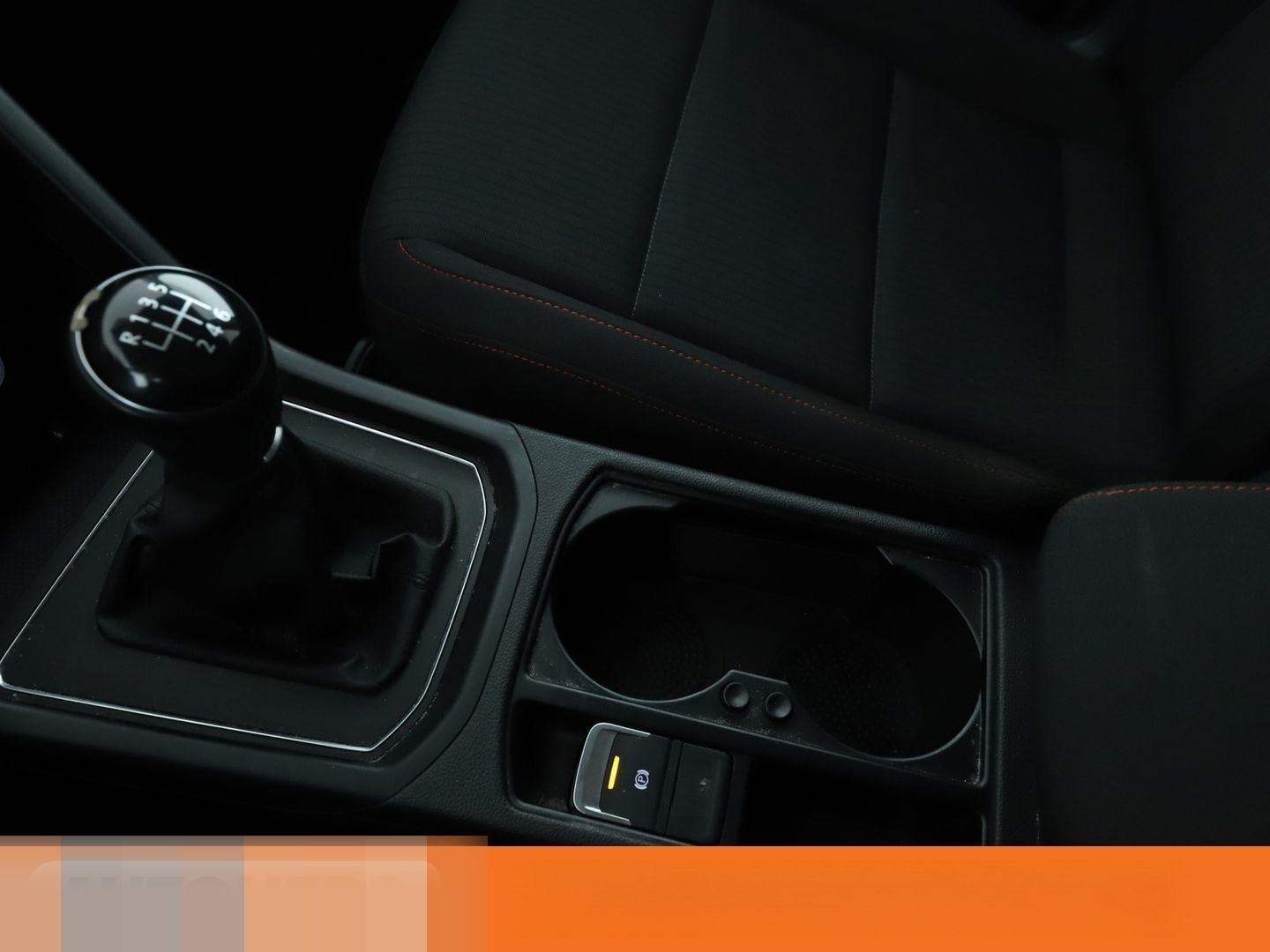 Volkswagen Touran 1.4 TSI Sound BlueMotion*NAVI*CAM*SHZ* foto 24