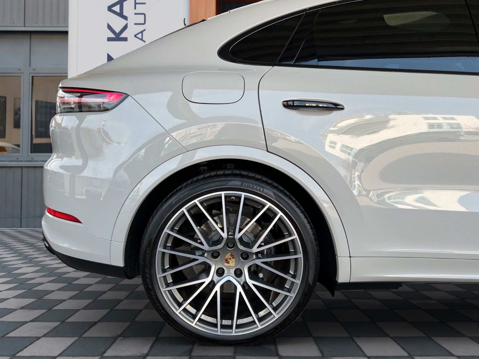 Porsche Cayenne E-Hyb. Coupe PLATINUM Ed. SPORT DESIGN! foto 25