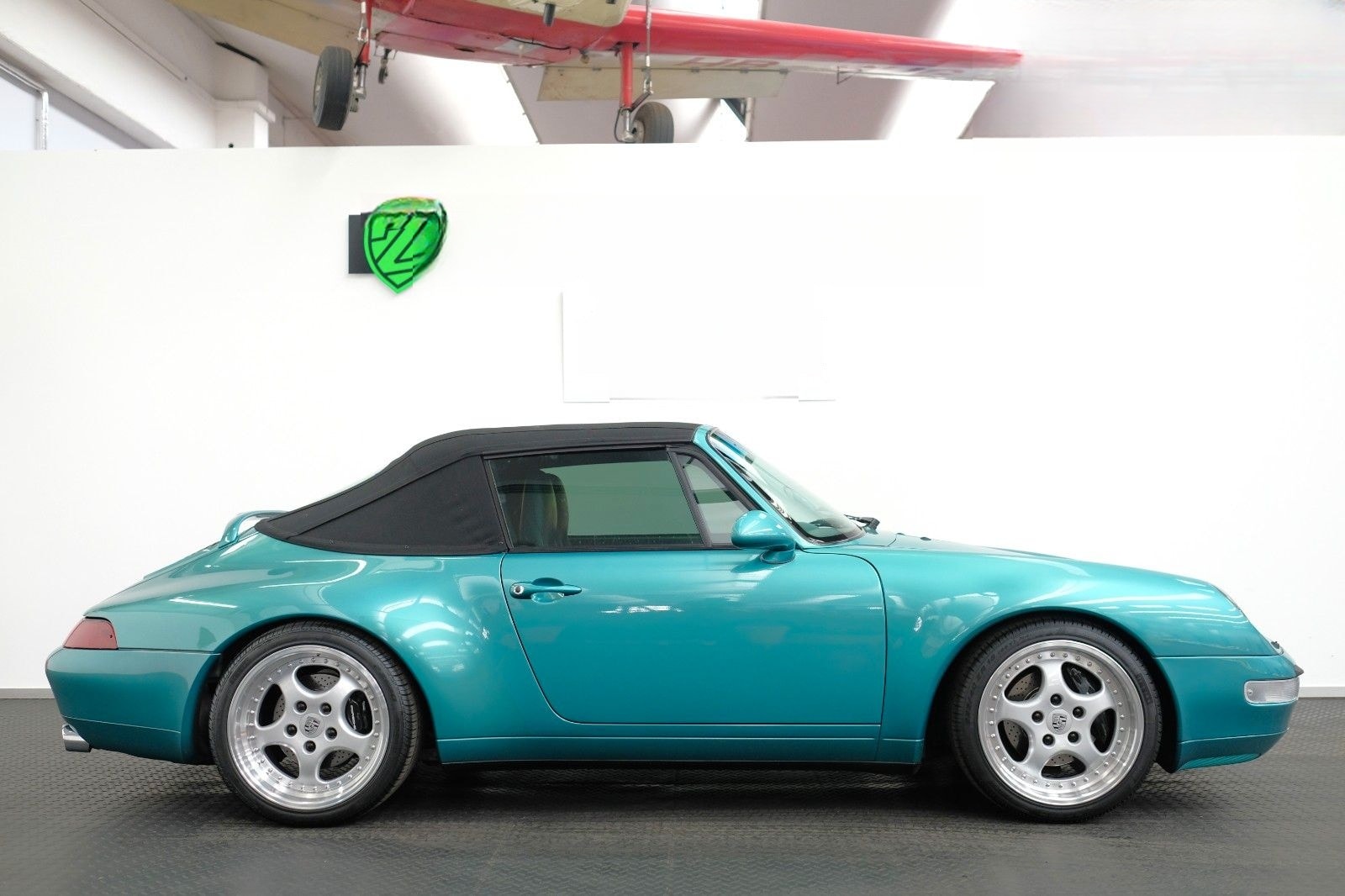 Porsche 993 Carrera/SONDERLACK/HISTORIE/18ZOLL foto 1