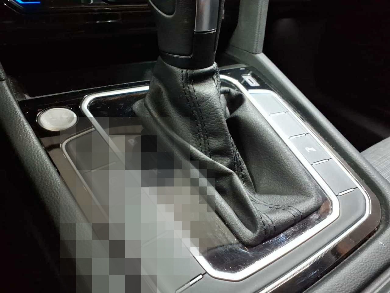 Volkswagen Passat Variant 2.0 TDI Aut. AHK LED NAV foto 17