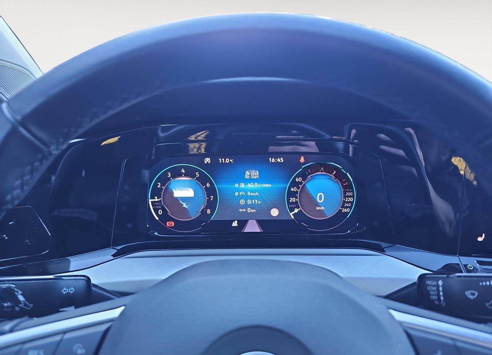 Volkswagen Golf VIII 1.5 TSI Life ACC Akustikglas DynLicht foto 13