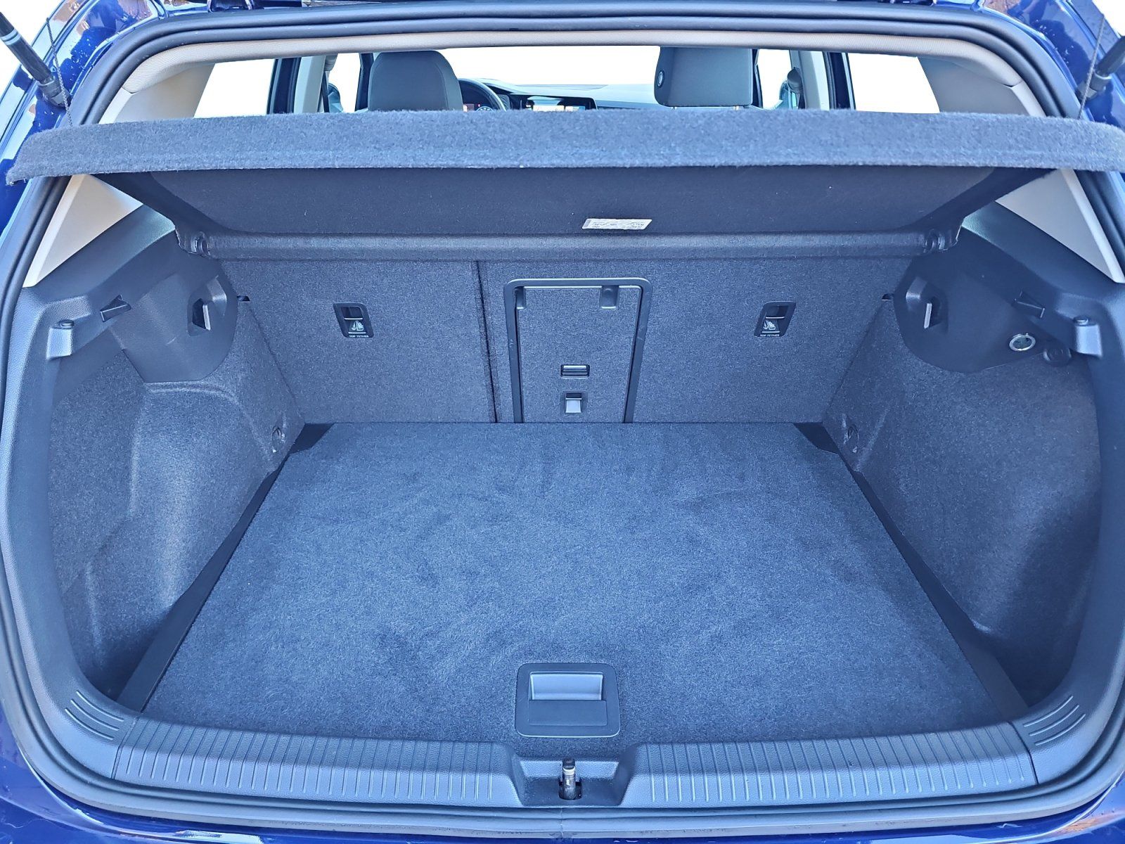 Volkswagen Golf VIII 1.5 TSI Life ACC Akustikglas DynLicht foto 16