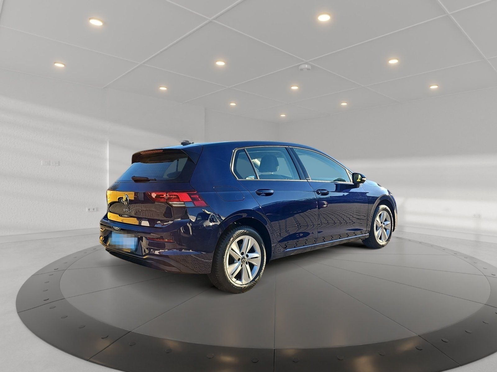 Volkswagen Golf VIII 1.5 TSI Life ACC Akustikglas DynLicht foto 5