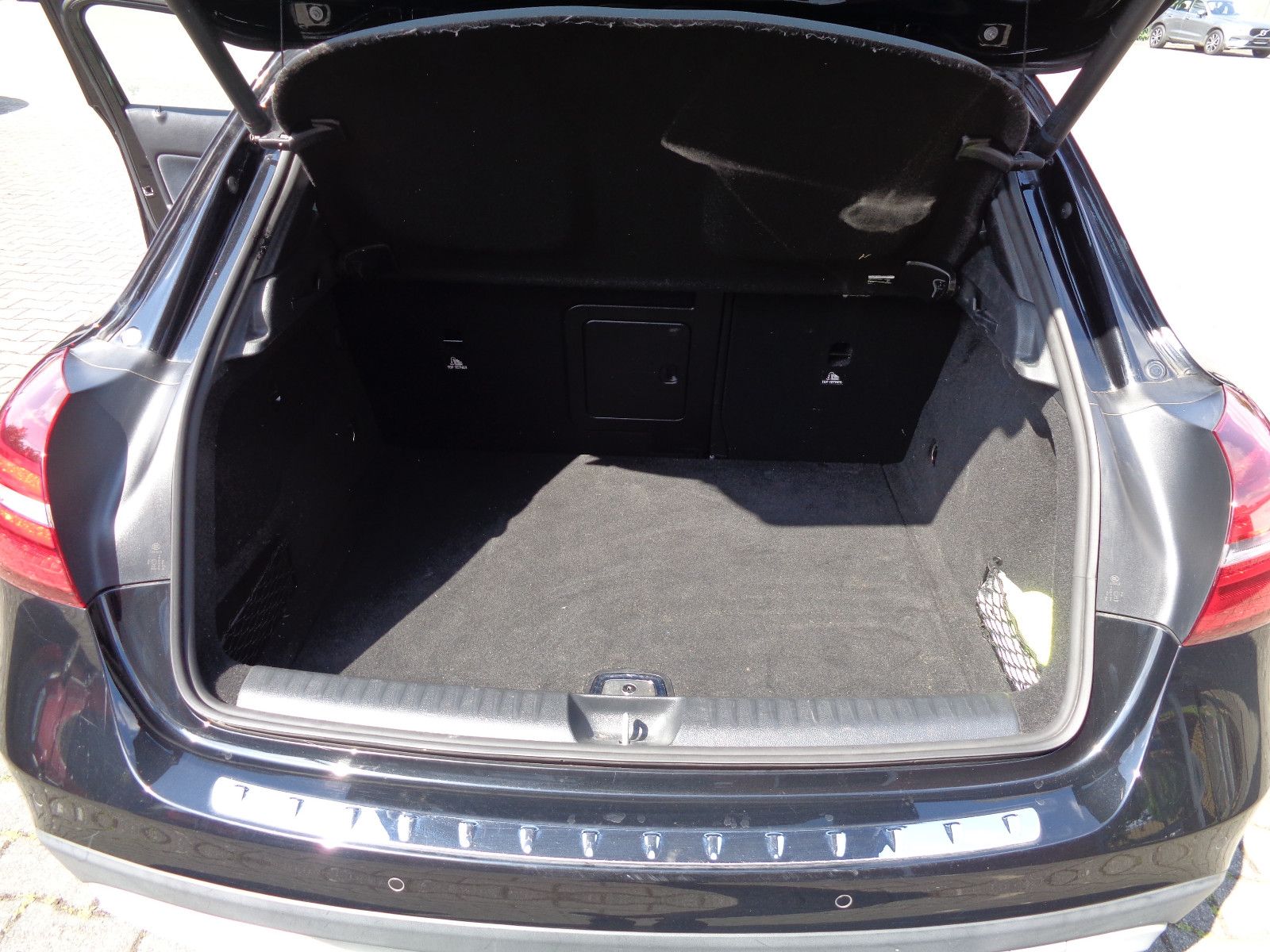 Mercedes-Benz GLA 200 Autom., Kam. Navi.LM, Keyl.LED,Met. PTS, foto 10