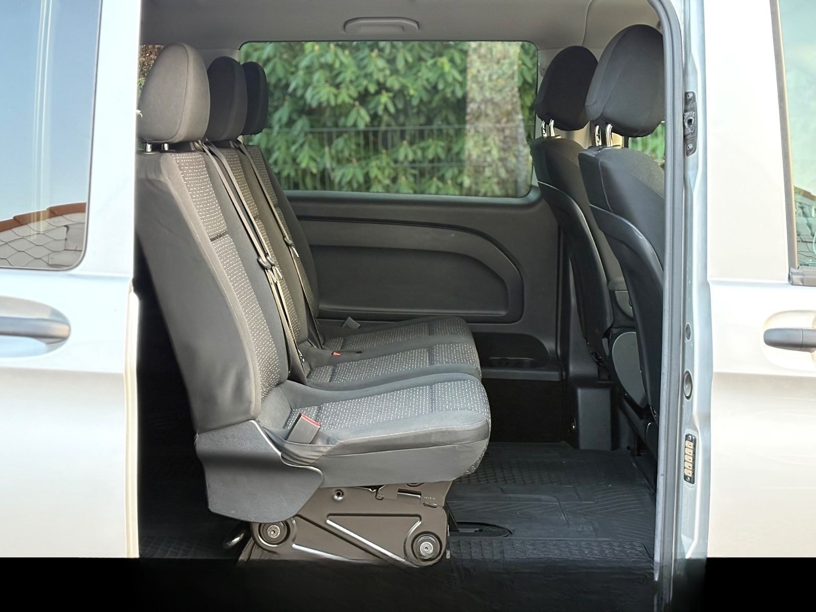 Mercedes-Benz Vito Mixto 119 RWD lang 9G+LED+AHK+TEMPO+SITZH. foto 20