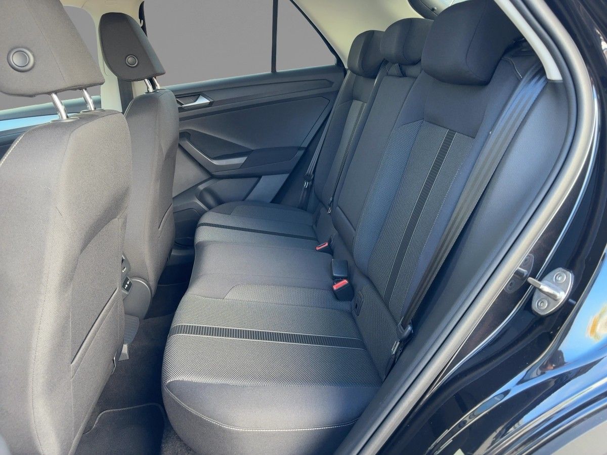 Volkswagen T-Roc Life 2.0 TDI DSG LED APP NAV PARK-ASSIST foto 8