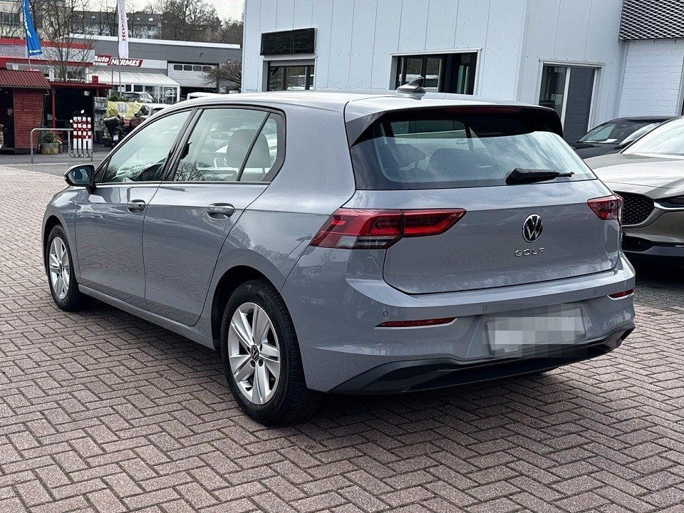 Volkswagen Golf VIII 1.5 TSI Life *Navi*Sitzheizung* foto 2
