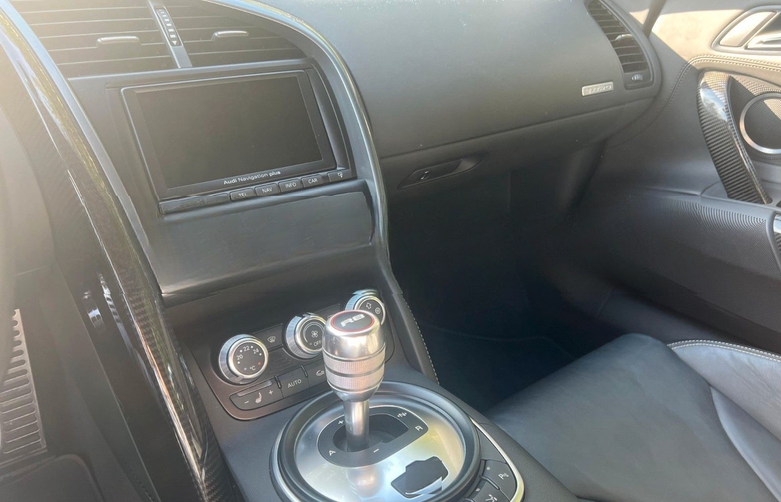 Audi R8 Coupe 5.2 FSI Quattro*25TKM*V10*CARBON*KERAMI foto 14