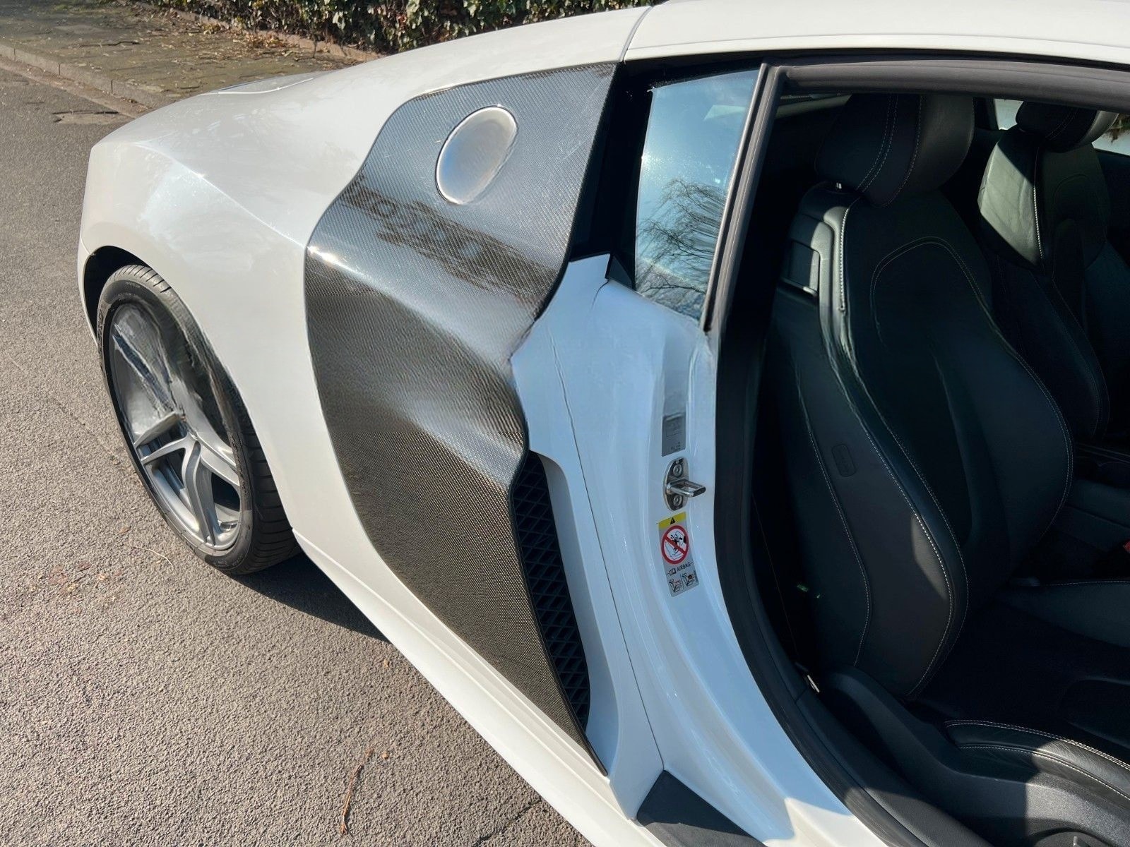 Audi R8 Coupe 5.2 FSI Quattro*25TKM*V10*CARBON*KERAMI foto 8