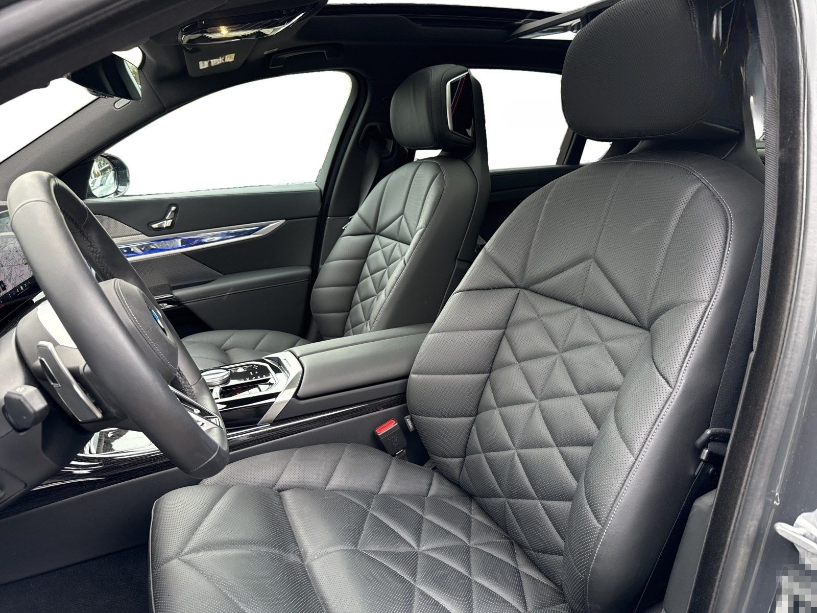 BMW 740d xDrive M SPORT FondEnt,SkyL,StHz,DAPro foto 7