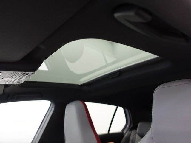 Volkswagen Golf GTI 8 2.0 DSG Clubsport IQ-LIGHT DIGITAL PR foto 19