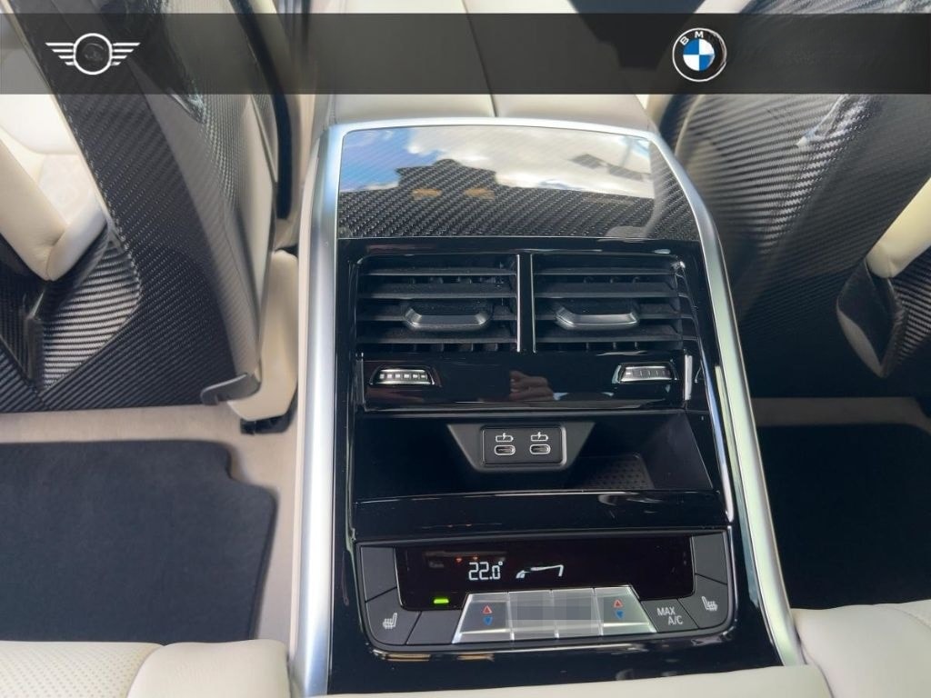 BMW M8 Competition Gran Coupe LASER B&W RFK foto 18