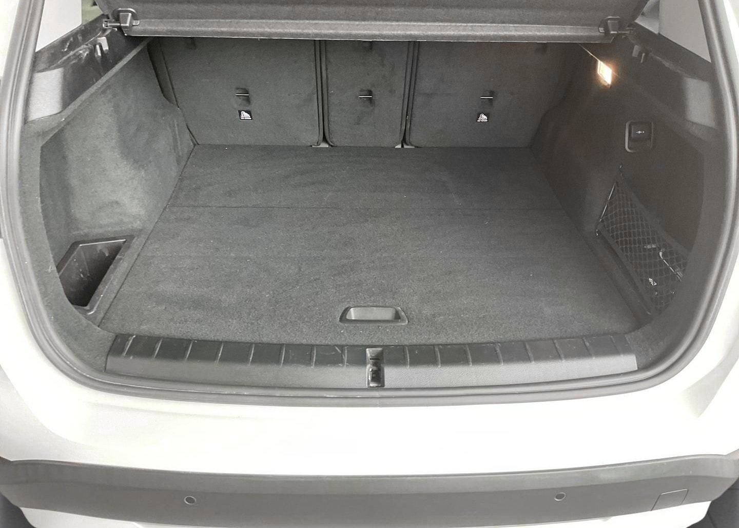 BMW X1 sDrive18d AHK Navi SHZ LED el-HK Klimaautom foto 17