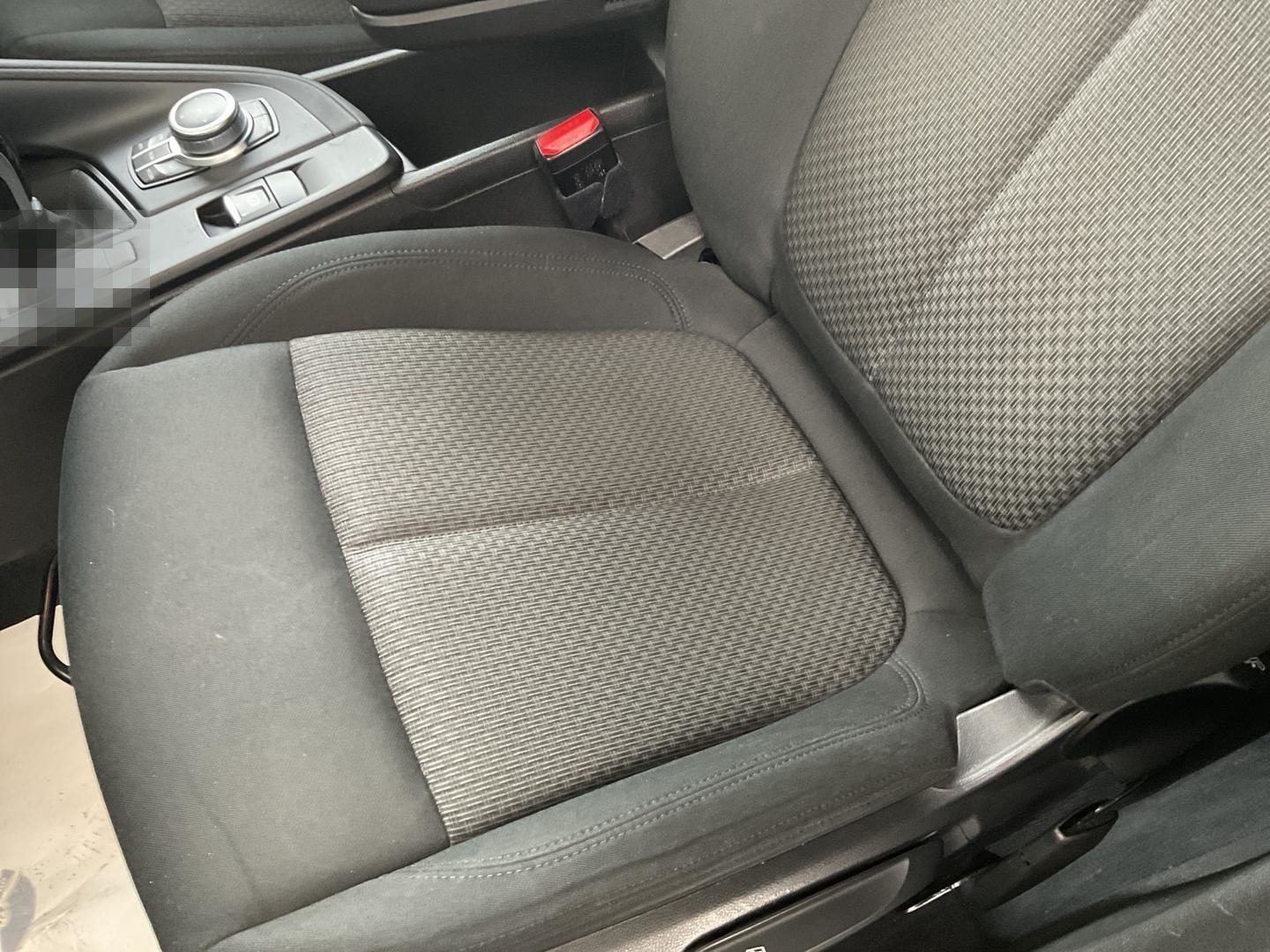 BMW X1 sDrive18d AHK Navi SHZ LED el-HK Klimaautom foto 22