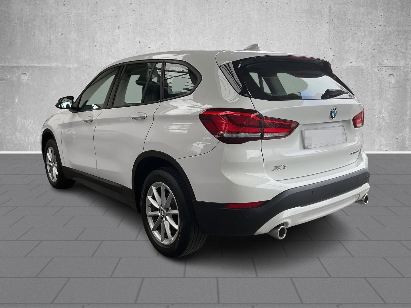 BMW X1 sDrive18d AHK Navi SHZ LED el-HK Klimaautom foto 5