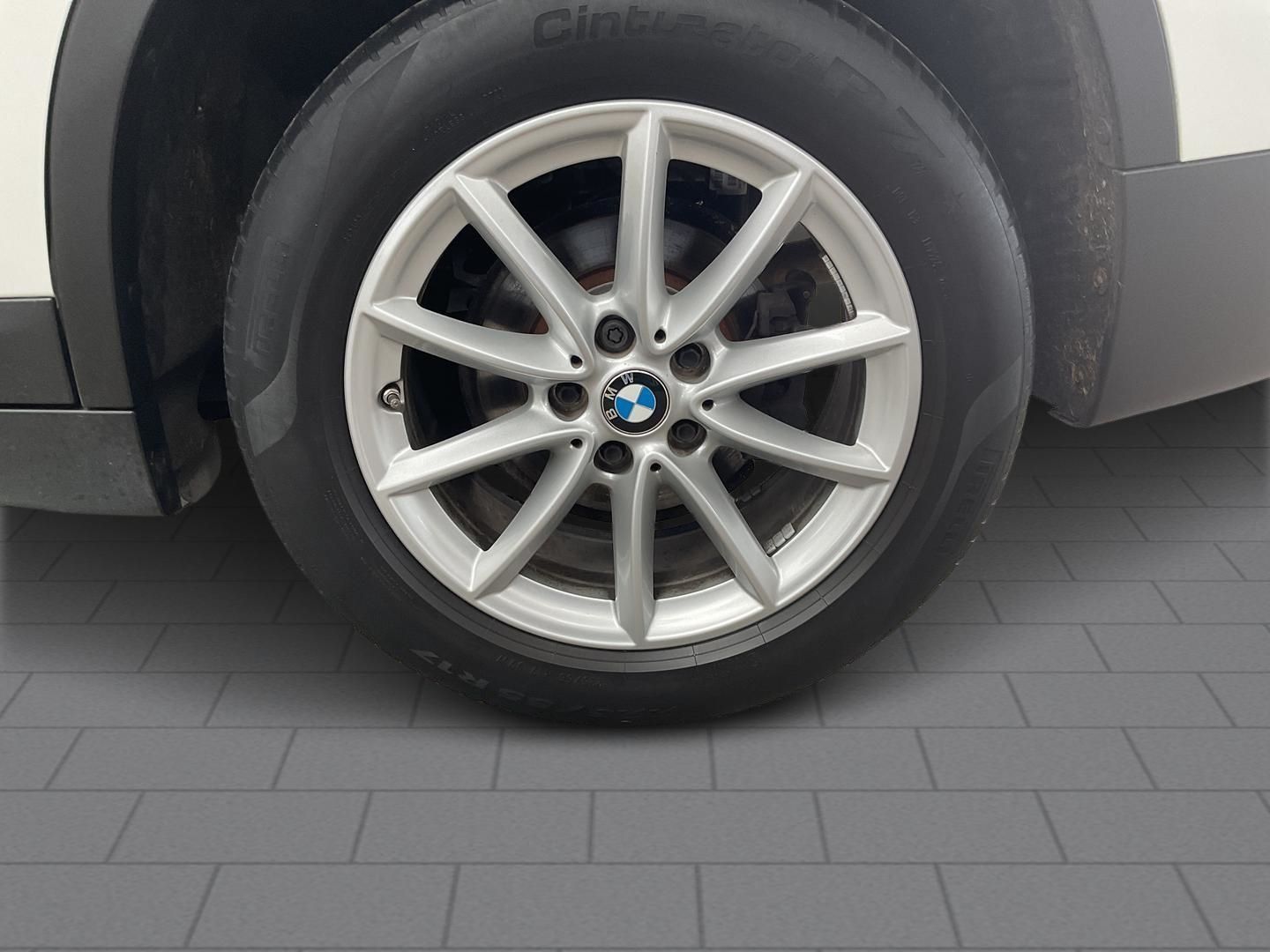 BMW X1 sDrive18d AHK Navi SHZ LED el-HK Klimaautom foto 6